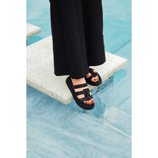 SANDALIA NÓMADA - NEGRA