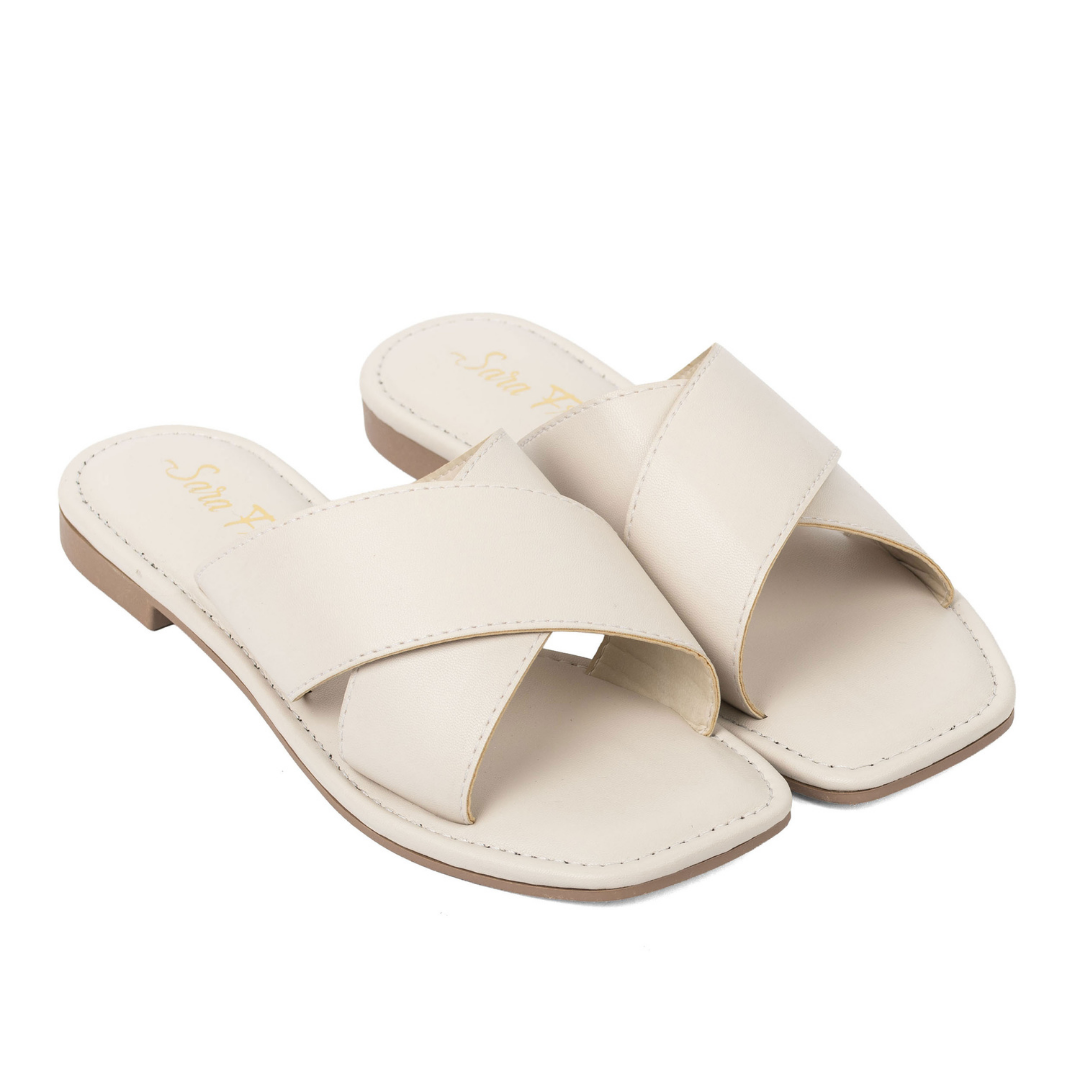 Estilo atemporal – Sandalia Octavia Marfil
