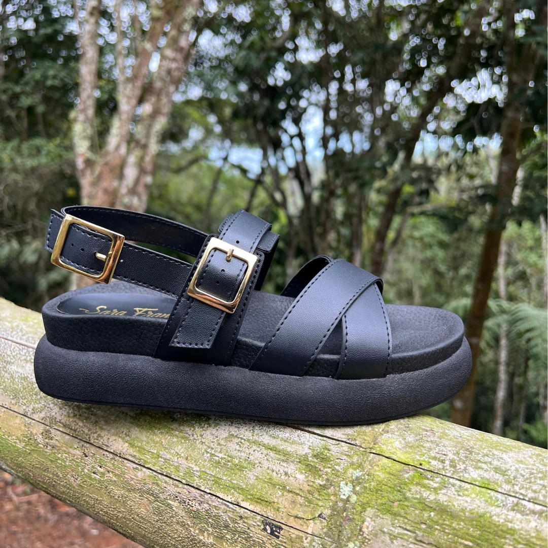 Estilo elevado – Sandalia Amara Negra