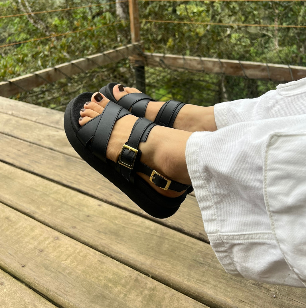 Estilo elevado – Sandalia Amara Negra