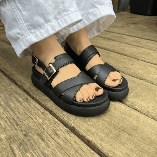 Estilo elevado – Sandalia Amara Negra