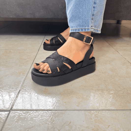 Eleva tu poder – Sandalia Magna negra