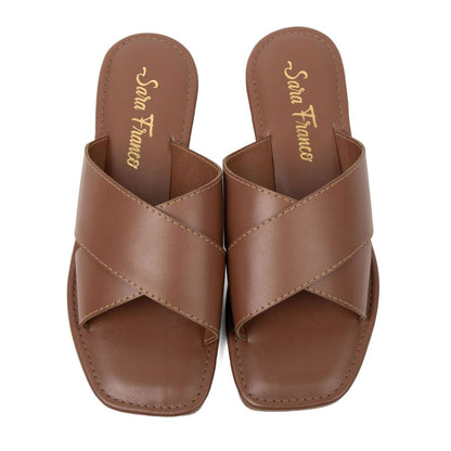 Estilo atemporal – Sandalia Octavia Chocolate