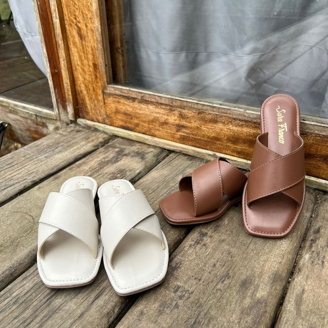 Estilo atemporal – Sandalia Octavia Marfil