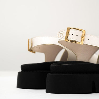 SANDALIA MILAN - CREMA